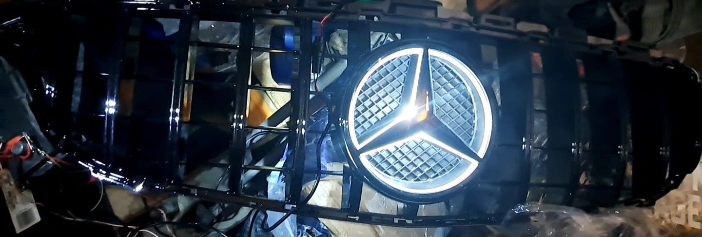 2015-2021 W205 Mercedes C Class Front BUMPER Grill W/LED Light Up EMBLEM