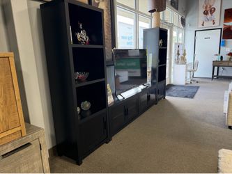 Entertainment centers! 📺 Easy financing! 💚