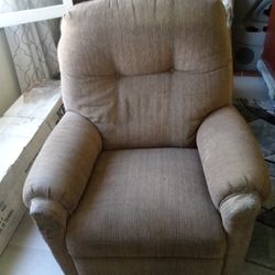 Rocking Chair That Swivels And Reclines