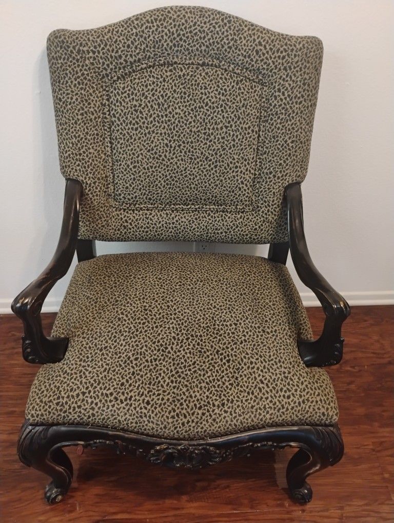 Oversized Leopard Chair 