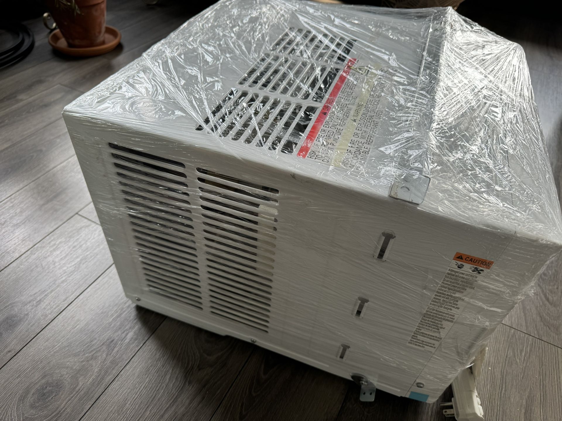 Denali Aire® 10,000 BTU 115-Volt Window Air Conditioner