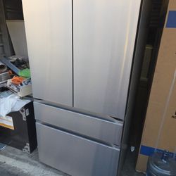LG Refrigerator French Door Standar Depth 