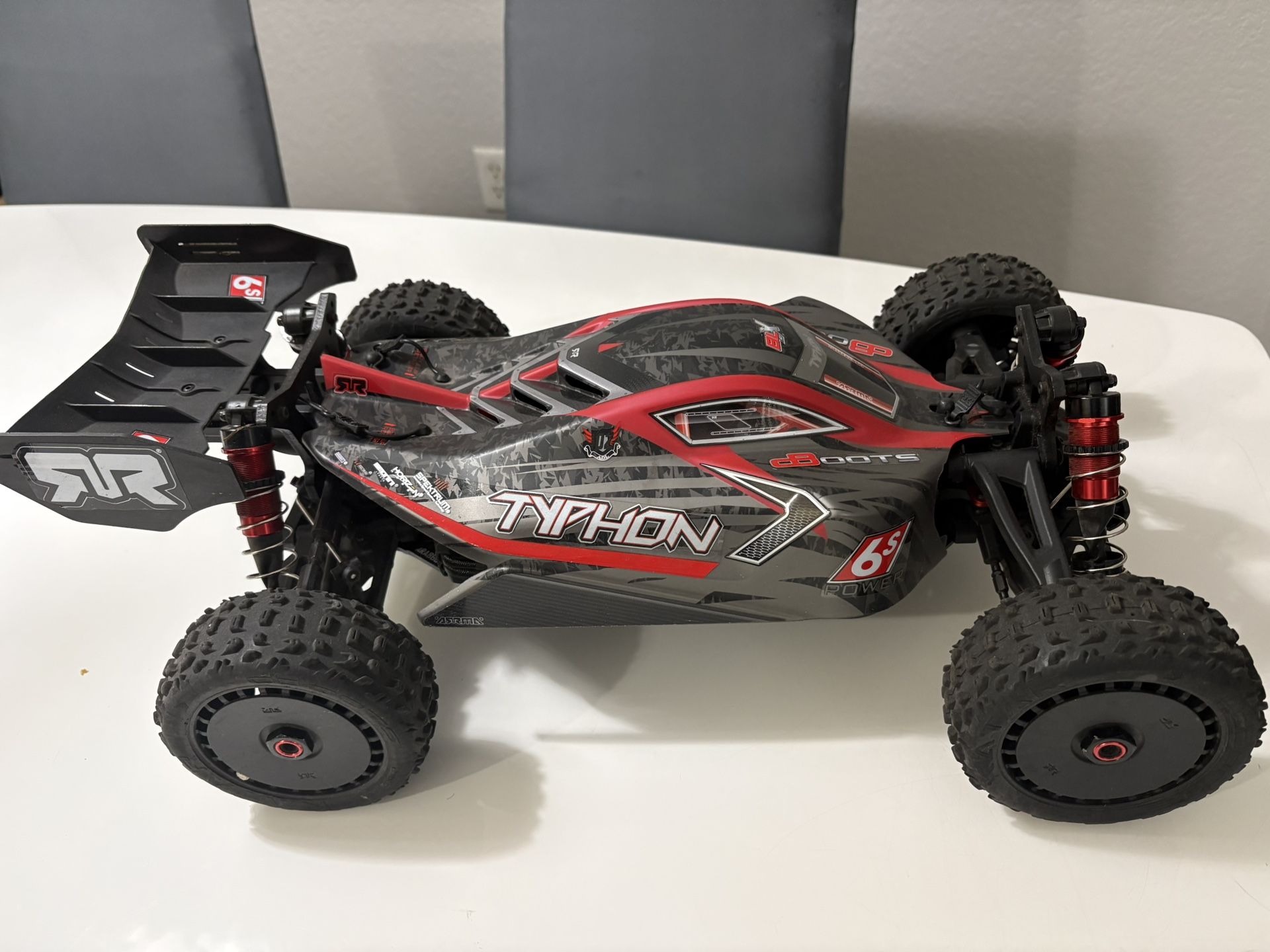 Arma Typhon 6s Like New