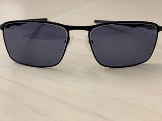 Si polarized conductor clearance 8