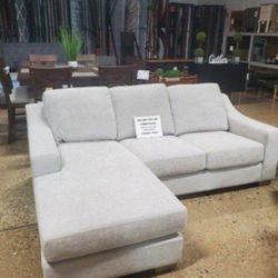 Beige  Thomasville Sectional With Reversible Chaise (New)
