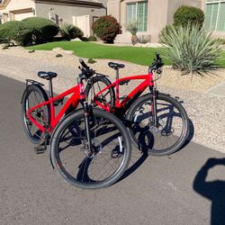 2 x Specialized Turbo Vado 6.0 Ebikes Electric Bicycles - Matching Set, Like NEW