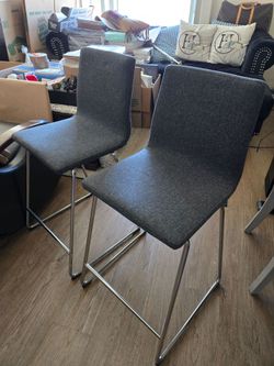 BAR STOOL