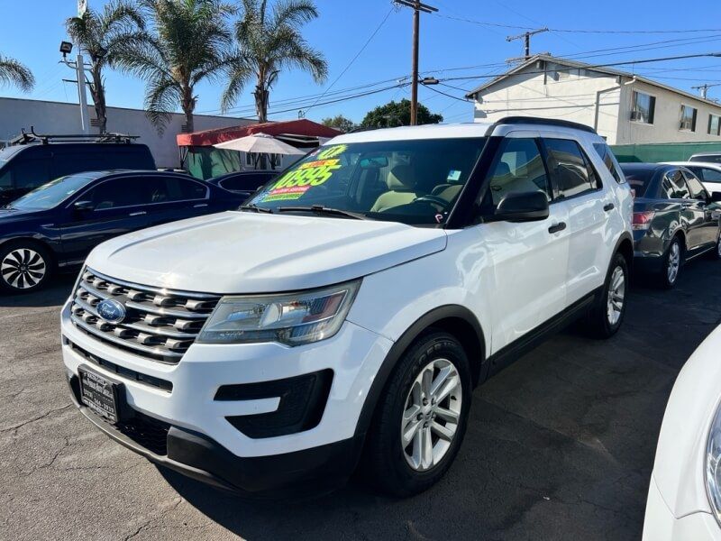 2017 Ford Explorer