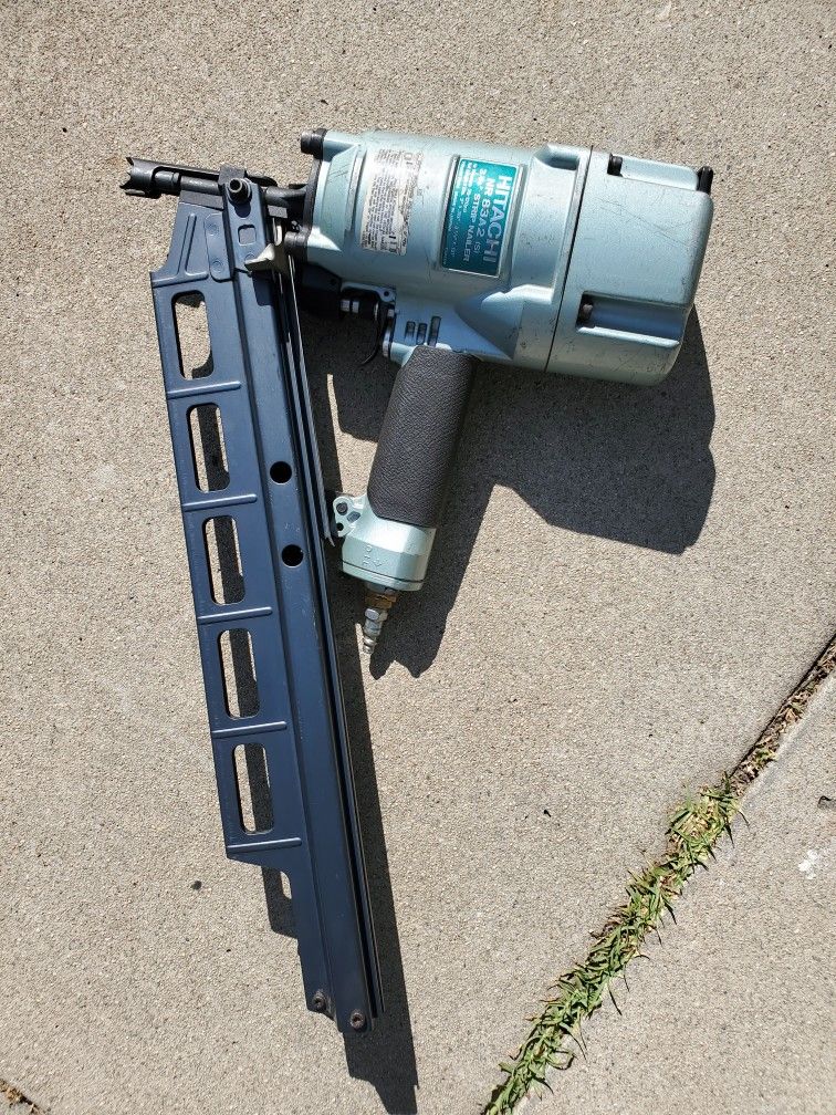 Hitachi NR83A2 (s) Framing Nailer