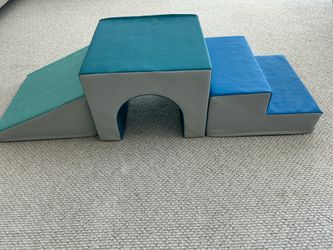 Foam climbing blocks