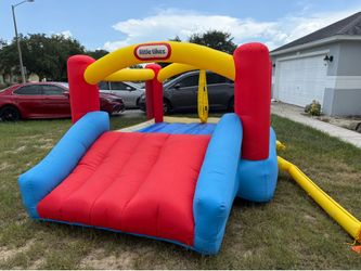 Little Strykes Jump 'n Slide Bouncer