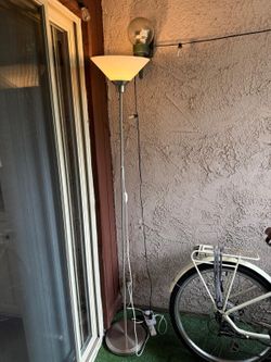 Simple Floor Lamp