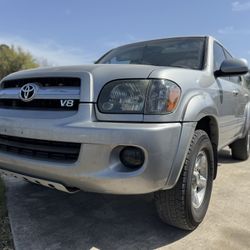 2005 Toyota Sequoia