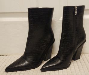 Nasty Gal "Crocodile Tears" Black Boots Sz 6