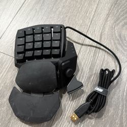 Razer Orbweaver Chroma Left-Hand Mechanical Gaming Keypad Device Black