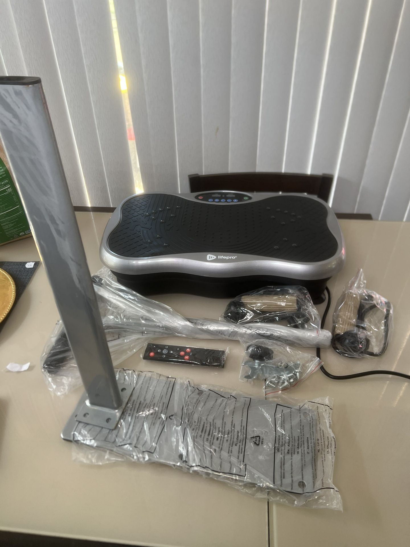 LIFEPRO TrimLite Vibration Plate Exercise Machine 150W 110-120V 50-60Hz. New open box with distressed retail packaging. In addition the bottom detacha