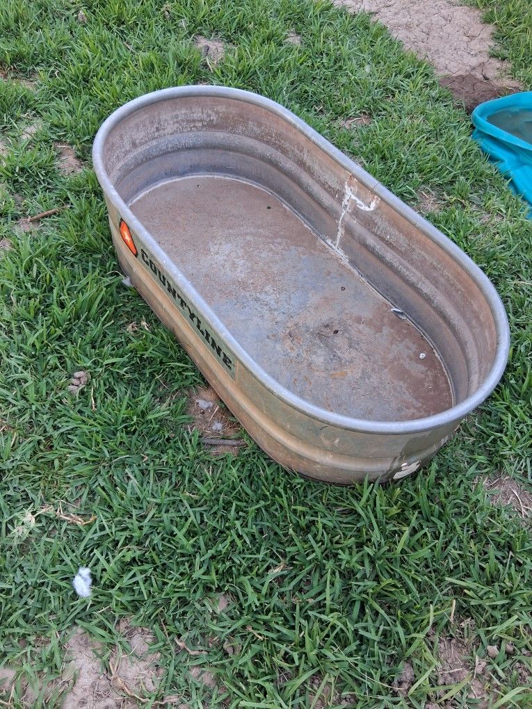 Countryline Galvanized Stock Tank