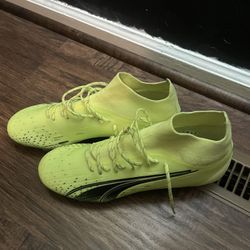 Puma Cleats Size 10 Men