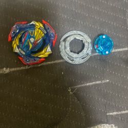 Ultimate Valkirye Takara Tomy