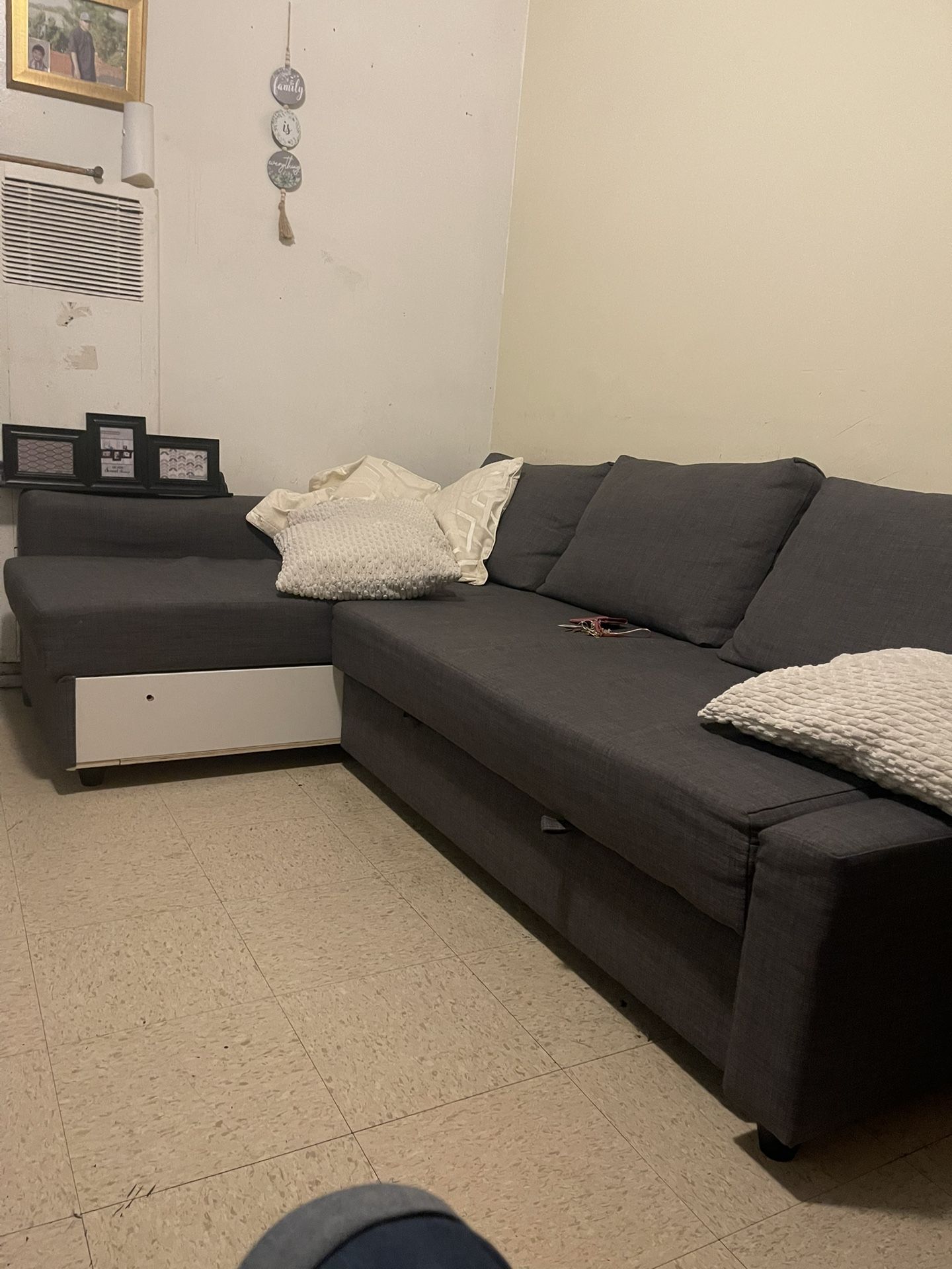 Couch And Suete Case