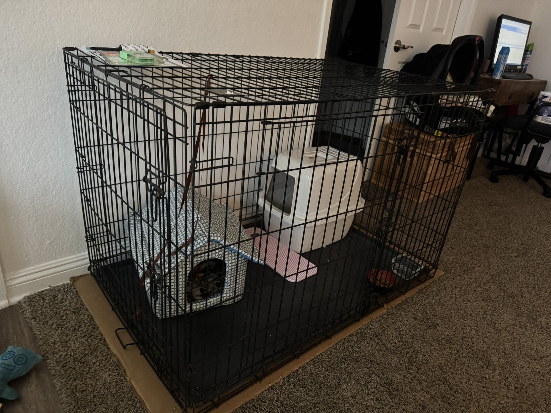 XL Dog Cage 