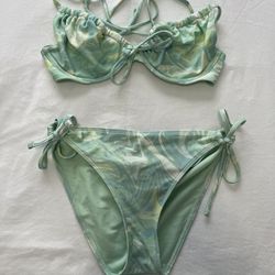 Hollister Green Swirl Swimsuit / S
