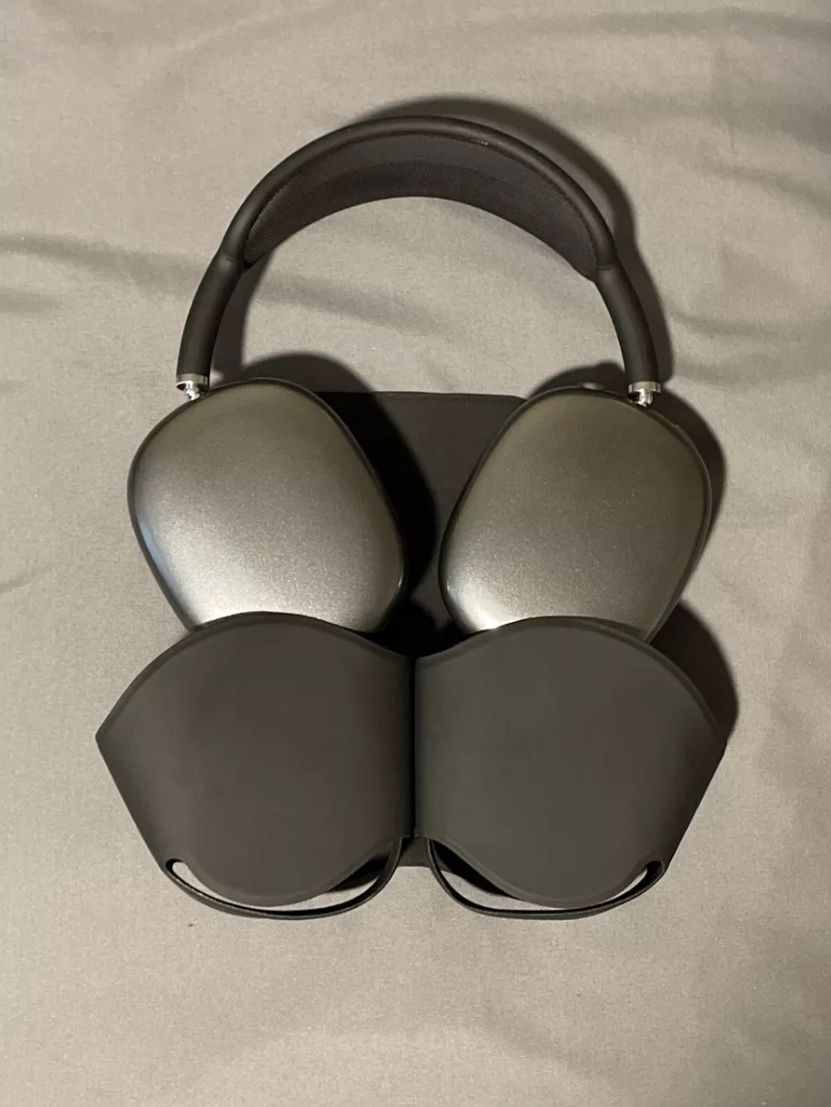 AirPod Max Space Gray