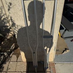 Crutches 