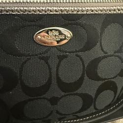 *NEW* Coach Wallet/Purse