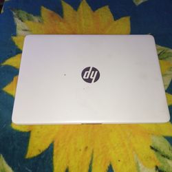 HP LAPTOP  ONLY BEEN USED TWICE