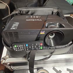 VIEW SONIC PROJECTOR 