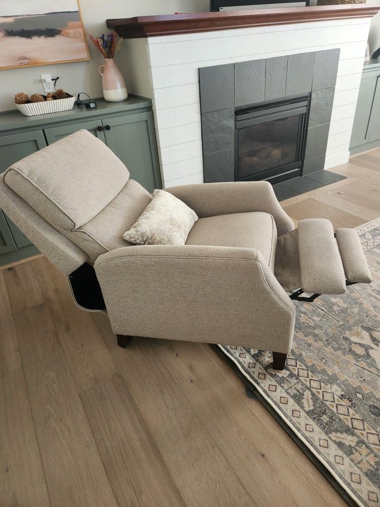 Modern / Transitional Armchair / Recliner - Like New!!