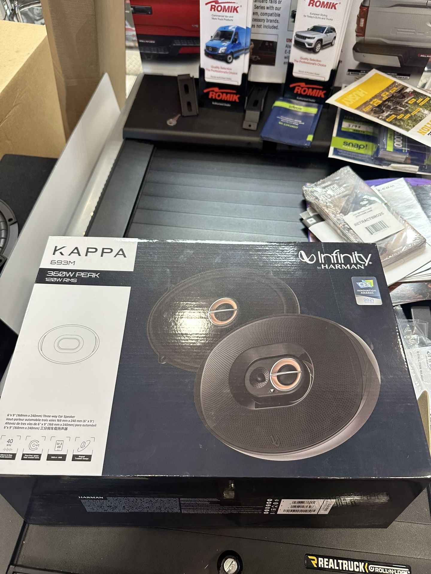 Infinity KAPPA693M 6” x 9” (168mm x 240mm) Three Way Car Speaker