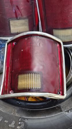 Chevrolet '73-87 Chevy C/K Tail Lights