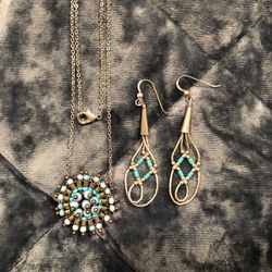 Set of necklace and Earring