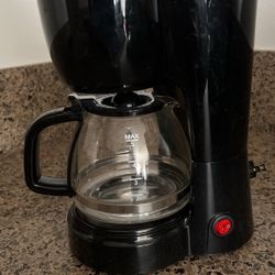 Mainstays Black 5-Cup Drip Coffee Maker