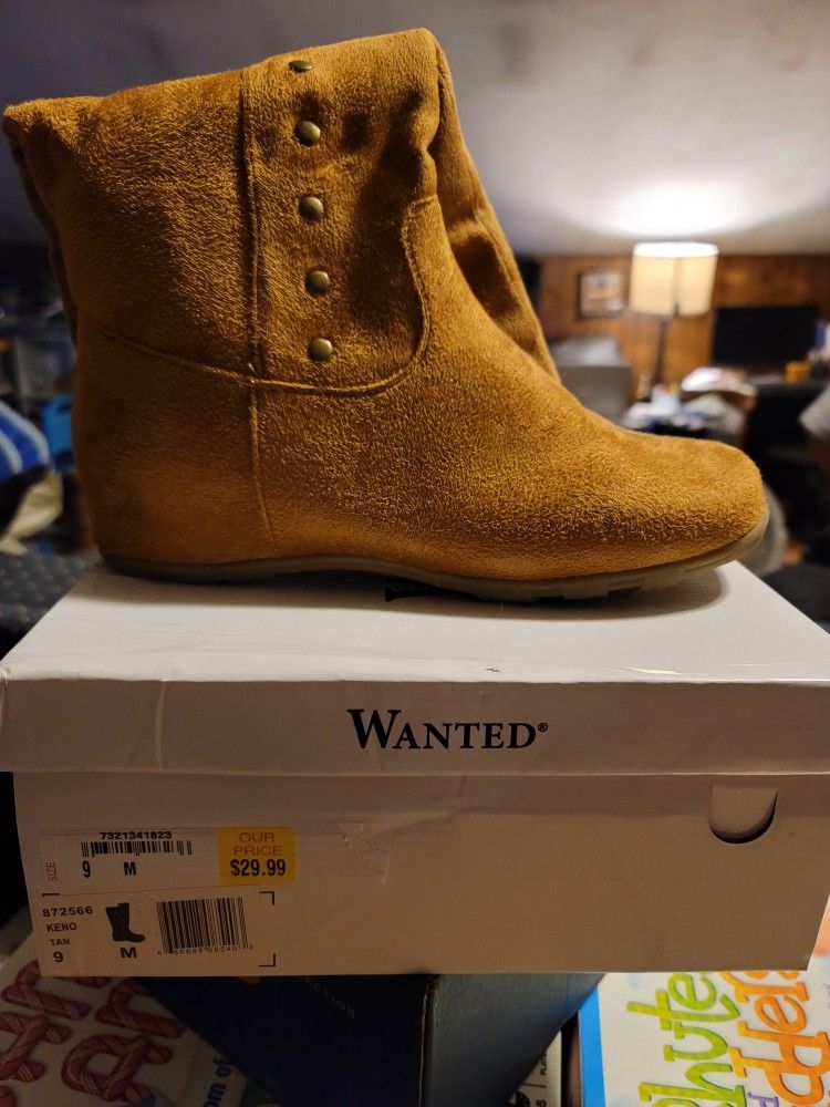 Swede Boots By Wanted