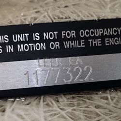 Leer Camper Shell 2004 GMC Sierra 