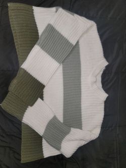 Stripped Knit Sweater cropped