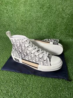 B23 Men's Shoes Size 10 & 10.5