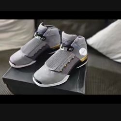 JORDAN 17 TROPHY ROOM WITH SHIRT