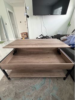 Modern Lift-Top Coffee Table with Hidden Storage & Bottom Shelf