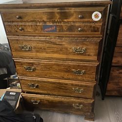Wood 5 Drawer Dresser (free)