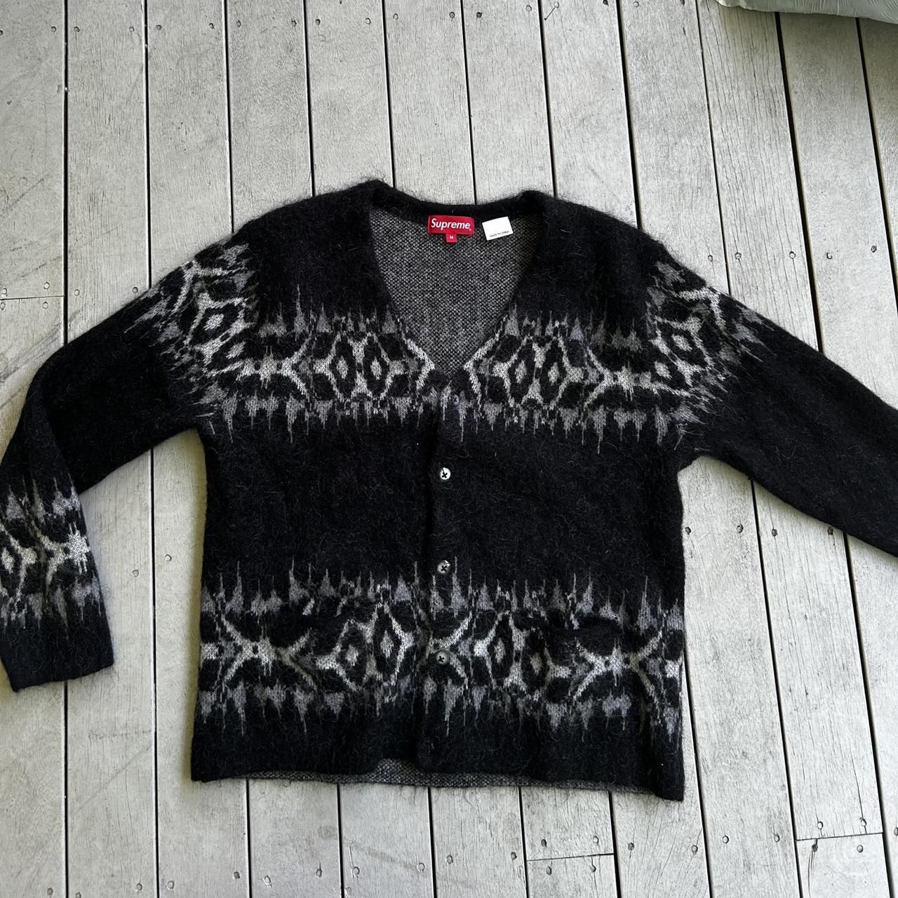 Supreme Men's Black and Grey Cardigan