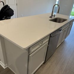 Brand New Quartz Kitchen
