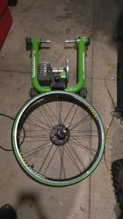 Kinetic static bike trainer with Bluetooth