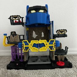 Fisher Price Imaginext DC Super Friends Robo Batcave