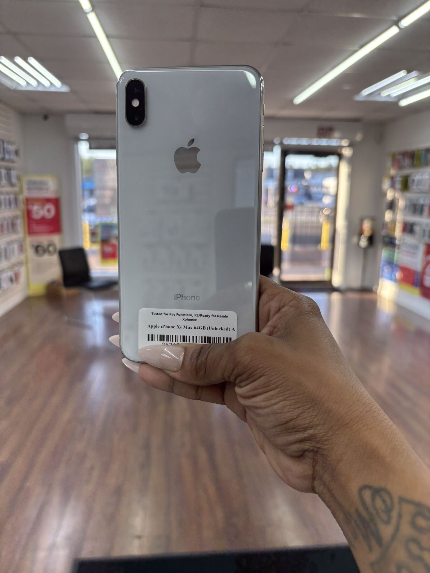 iPhone XS 64GB Unlocked