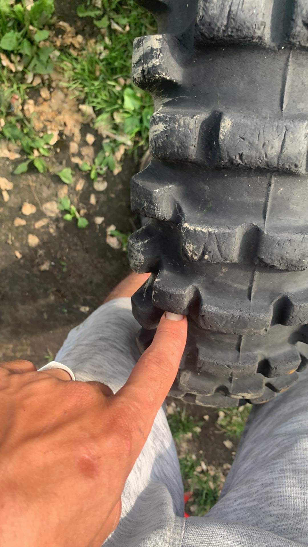 Dirt bike Tires