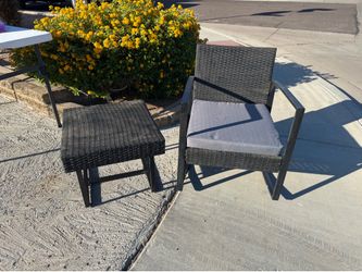 Rocking patio set
